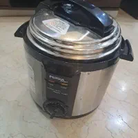 زودپز جی پاس با قابلمه تفلون در حد نو
