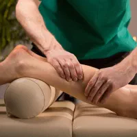 ماساژ درمانی|خدمات آرایشگری و زیبایی|مشهد, جانباز|دیوار