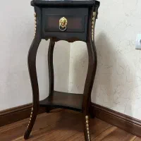 میز تلفن و آینه