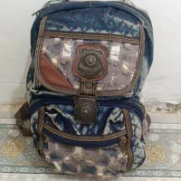 کوله پشتی لی