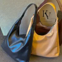 روز مادر|کیف، کفش، کمربند|قم, جهان بینی|دیوار