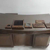 میز چوبی اداری با شیشه همراه با صندلی چوبی|دفتر کار|مشهد, ارشاد|دیوار