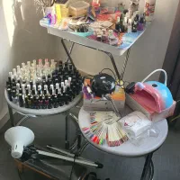 وسایل کامل کاشت و طراحی ناخن تمیز و کم‌کارکرد