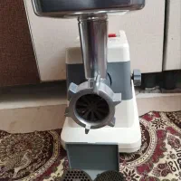 چرخ گوشت کاملا سالم