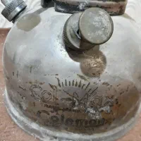 چراغ زنبوری کلمن کانادایی قدیمی سالم|کلکسیون اشیاء عتیقه|جهرم, |دیوار