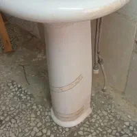 روشویی پایه دار