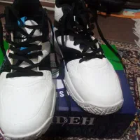 فروش کفش ورزشی