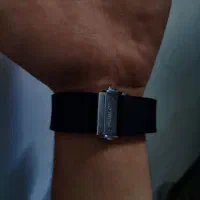 هابلوت عنکبوتی|ساعت|مشهد, عنصری|دیوار