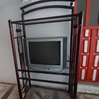 تلویزیون با میزش کلا یه تومن