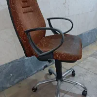 صندلی گردان جک دار