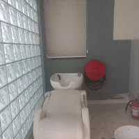 ۶عددصندلی نیلپر وسرشوی وتخت مژه وپاروان|آرایشگاه و سالنهای زیبایی|تهران, تهرانپارس جنوبی|دیوار