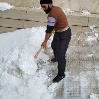 برف روبی حیاط پشت بام نمک پاشی