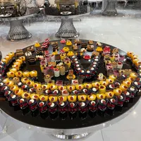 خانم جهت امور منزل و اشپزی