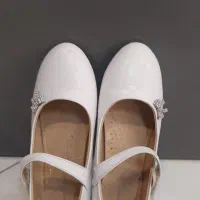 کفش مجلسی سفید و کتونی سفید و صورتی