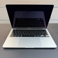 Macbook pro M2