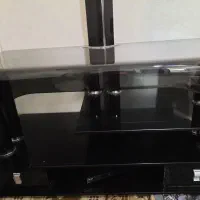 میز تلویزیون شیشه ای