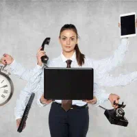 دستیار مدیر فروش خانم