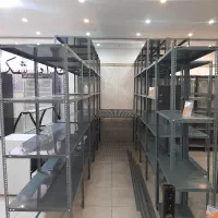 قفسه ی پیچ و مهره ای