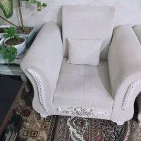 مبل سالم با ۳ تا عسلی  ۳ تومن