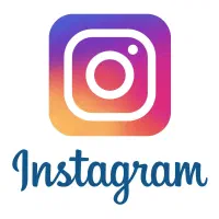ادیتور ساده با گوشی و ادمین خانم اینستاگرام