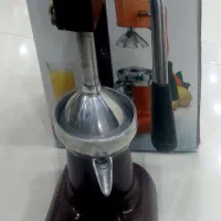 آب انار گیری