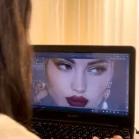 همکاری با مدل خانم