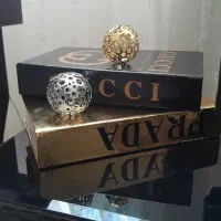 یک جفت میز وآباژور سالم