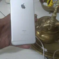 آیفون 6s تاجش شکسته