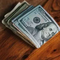 درامد دلاری تضمینی تا ۱۰۰ میلیون در ماه