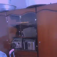 کمد بزرگ و جادار چوب اصل رنگ قهوه ای