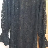 لباس زنانه در حد نو