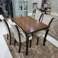 میز ناهار خوری