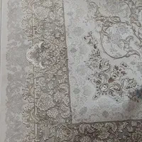 دوتا فرش ۹ متری و۲ تا پادری نو ۱۲۰۰شانه صدفی طلایی