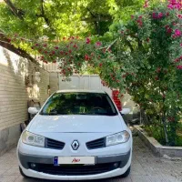 مگان ۲۰۰۰ اتومات رنگ سفید