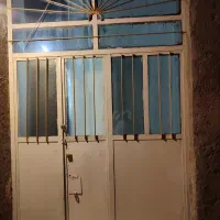 درب و پنجره آهنی