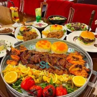 سرآشپز و راه انداز مجموعه های غذایی و توریستی