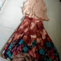 ست بلوز و دامن دخترانه نو مناسب ۱۰الی ۱۲ سال