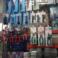 کارگر ساده ابزار فروشی