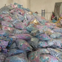بالشت|رختخواب، بالش، پتو|مشهد, طبرسی شمالی|دیوار