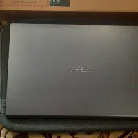 لپ تاپ استفاده نشده حد حد با لوازم