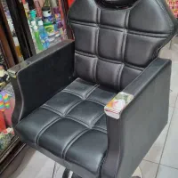 صندلی نو آرایشگاه