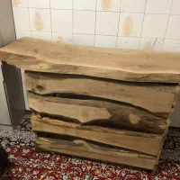 میز چوبی با اسلب گردو|مبلمان خانگی و میز عسلی|سیرجان, |دیوار