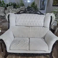 وسیله مورد فروش مبل و نیز جلو مبلی