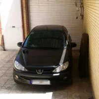206 مشکی عروسک