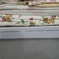 دو عدد تشک استفاده شده دو نفره