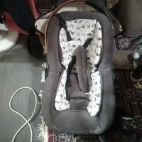 یه عددکریر وکالسکه بچه