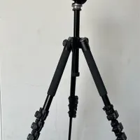 سه پایه Manfrotto|دوربین عکاسی و فیلم‌برداری|شیراز, ریشمک|دیوار