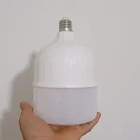 لامپ ۵۰ وات