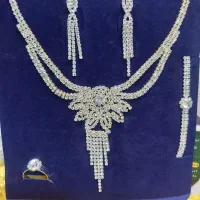 سرویس ۴ تیکه پُرنگین حراجی