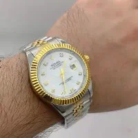 ساعت معاضه میشود